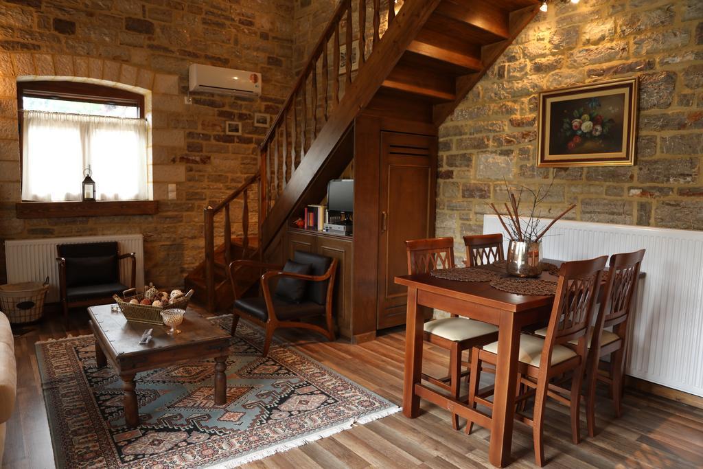 Guesthouse Amalia Kalesmenon Luaran gambar