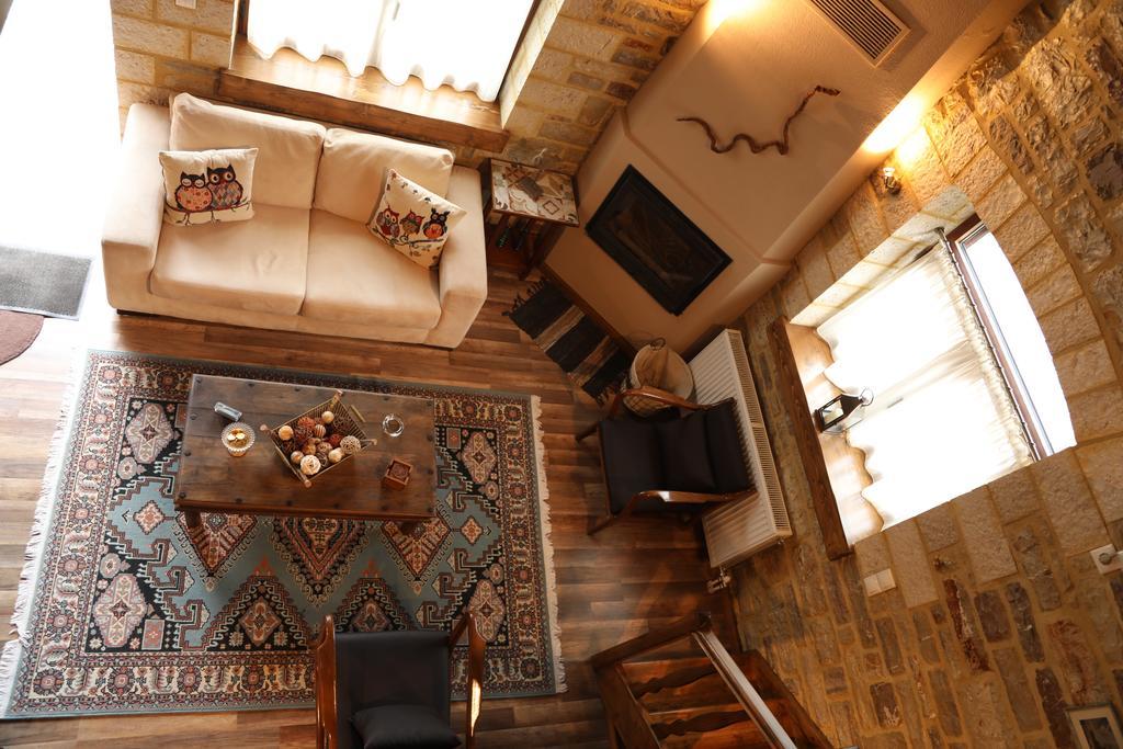 Guesthouse Amalia Kalesmenon Luaran gambar