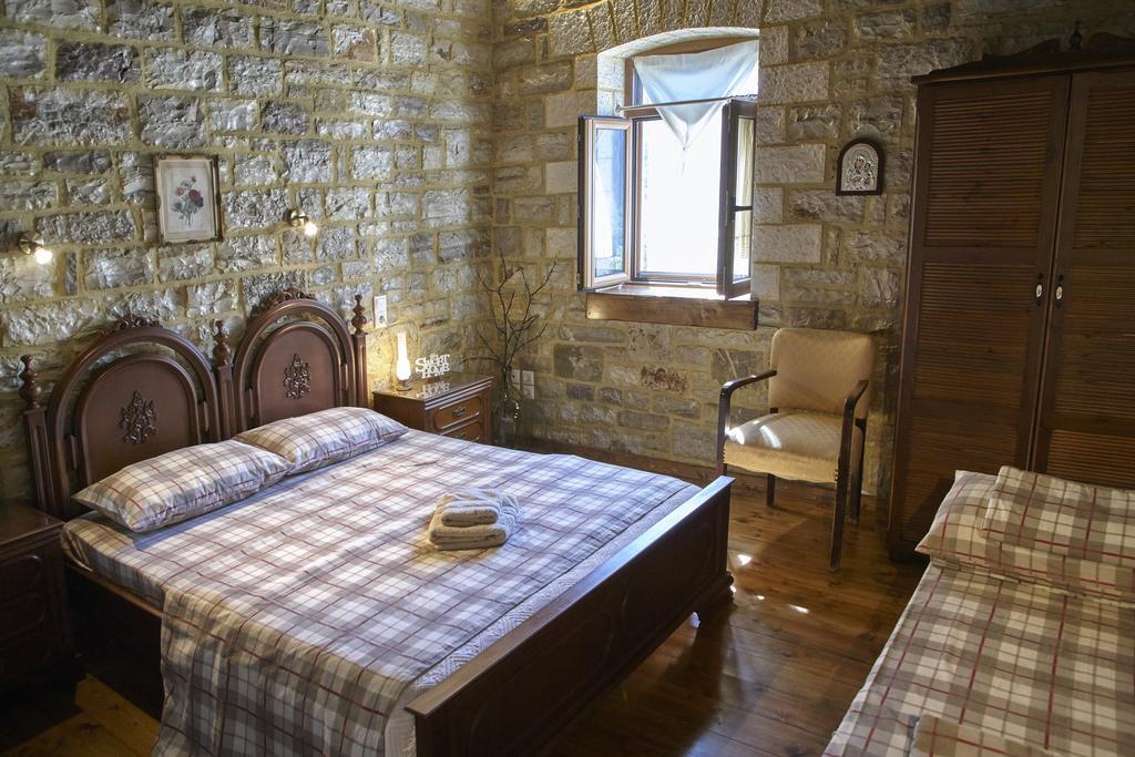 Guesthouse Amalia Kalesmenon Luaran gambar